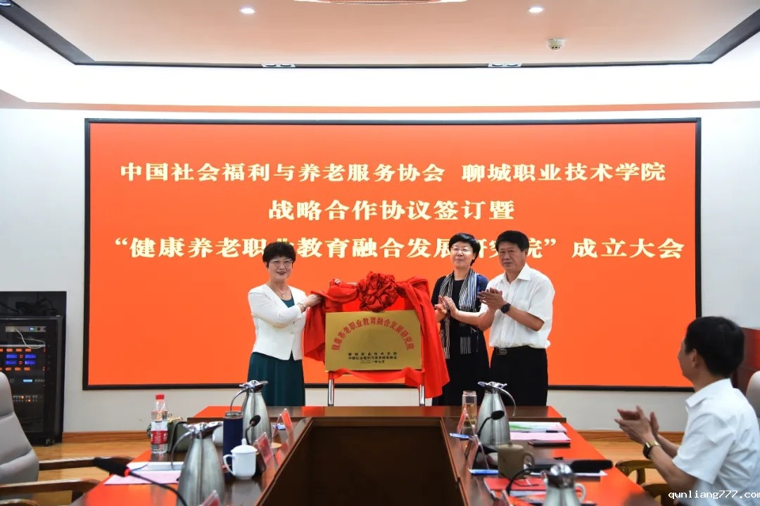 1629789140779047.jpg 640.webp (9).jpg